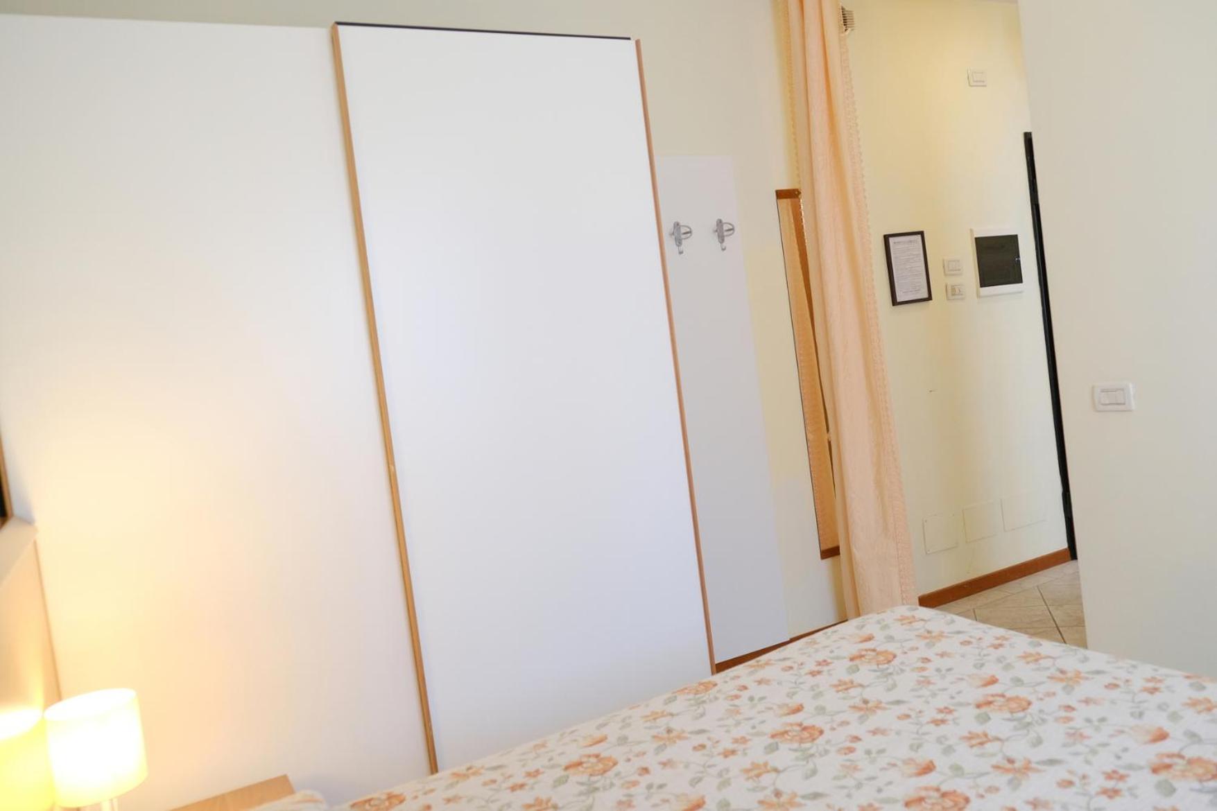 Aparthotel Residenza Carracci Bologna Exterior foto