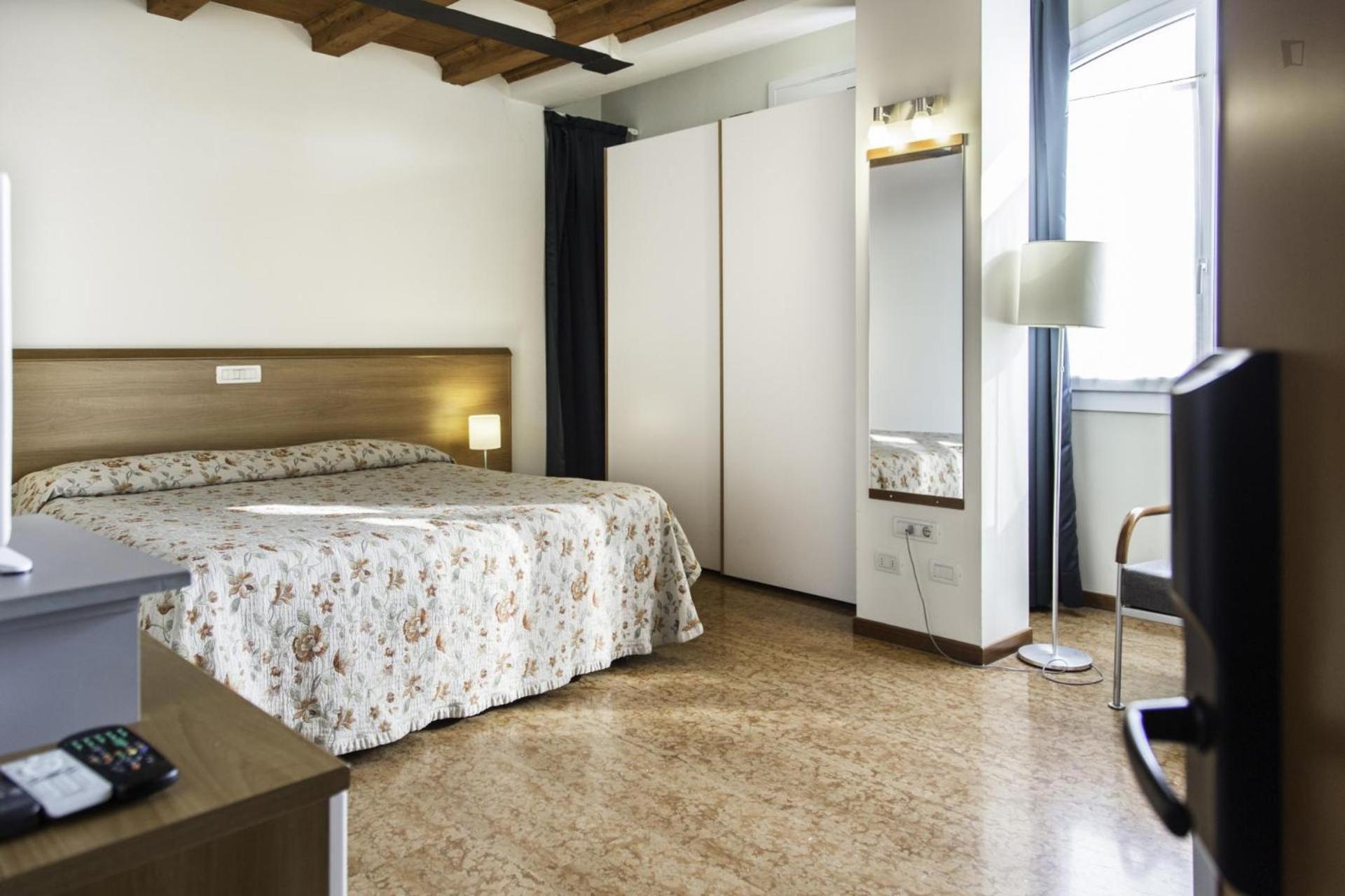 Aparthotel Residenza Carracci Bologna Exterior foto